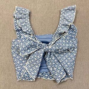 NWOT Floral Blue Ruffle Back Tie Top